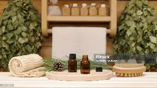 贵阳深夜的“筋骨救赎”：我与按摩师的治愈之旅 封面